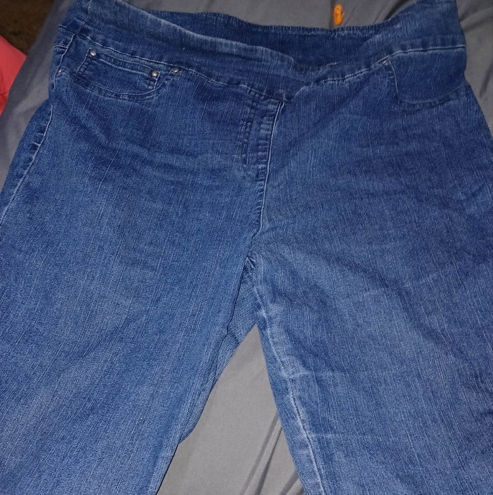 Ruby rd jeans stretch jeans washed never wore size 16